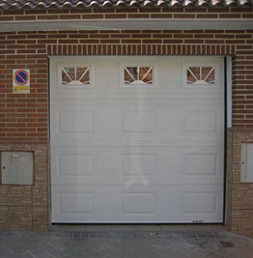puerta seccional de garaje